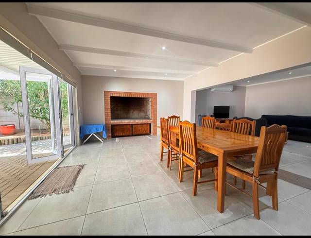 4 BEDROOM HOUSE FOR SALE IN PANORAMA